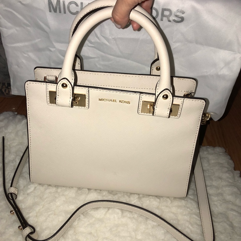 Michael Kors Quinn Small Satchel Bag